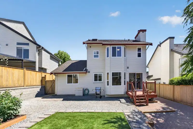 290 SANTIAGO STREET - photo 4 of 28