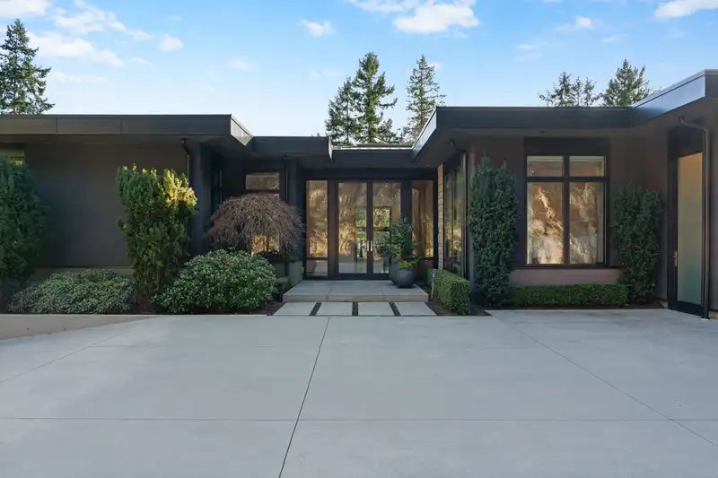 4799 CLOVELLY WALK - photo 2 of 40