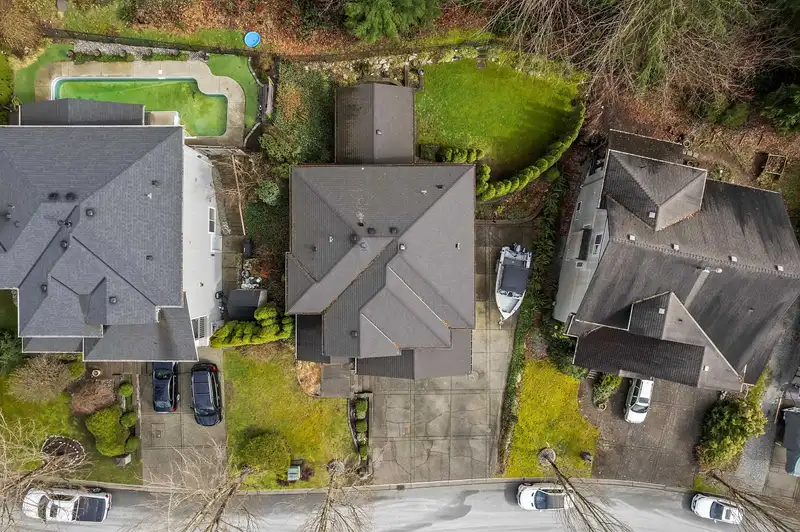 23462 133 AVENUE - photo 3 of 40