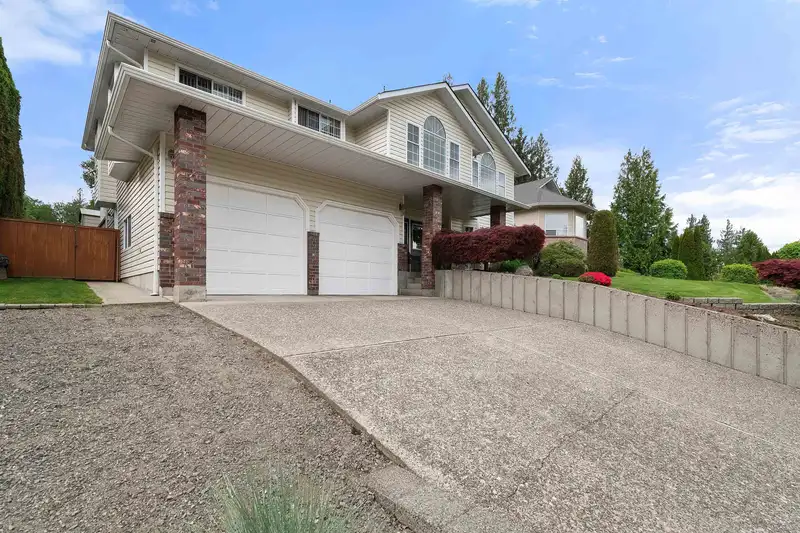 10087 IMPERIAL STREET - photo 2 of 40