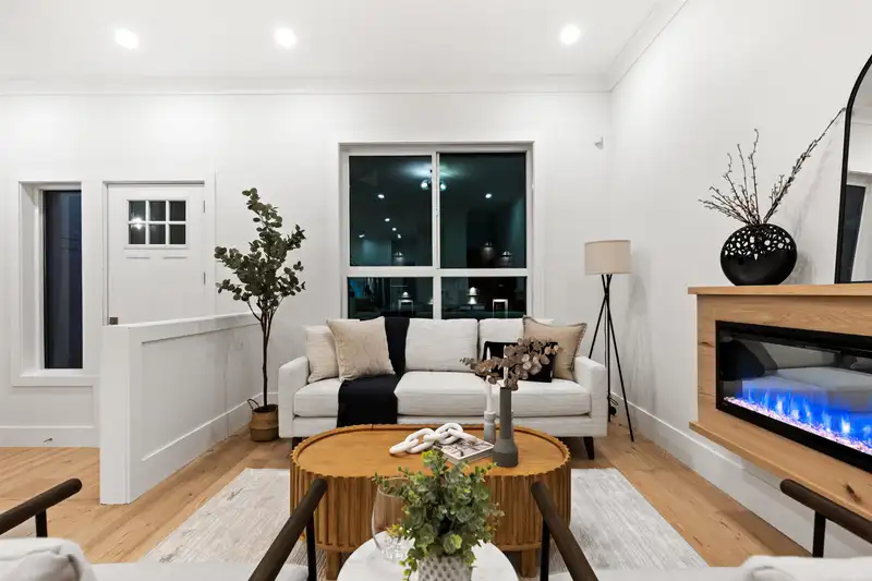 102 16623 18A AVENUE - photo 4 of 40