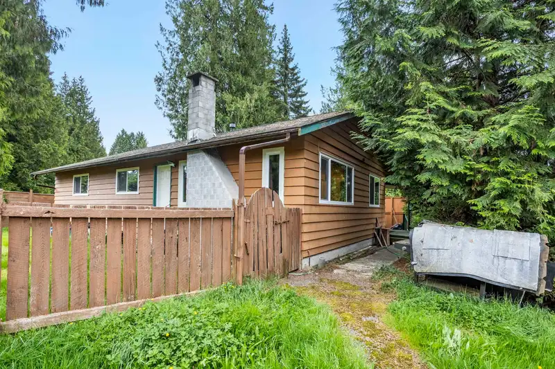11750 FRASERVIEW STREET - photo 4 of 32