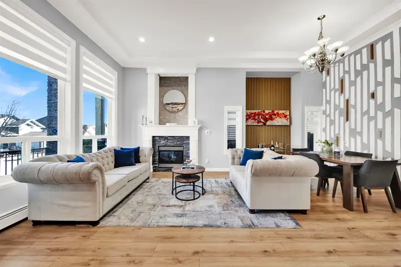 7105 150A STREET - photo 3 of 23