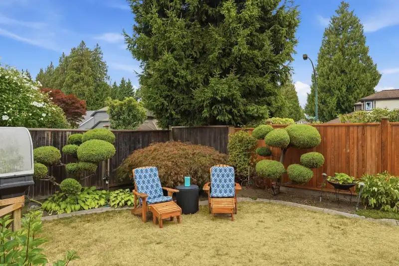 11898 WOODLYNN COURT - photo 1 of 40