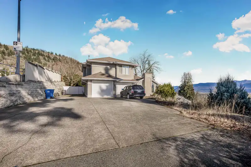 36111 SPYGLASS LANE - photo 2 of 38