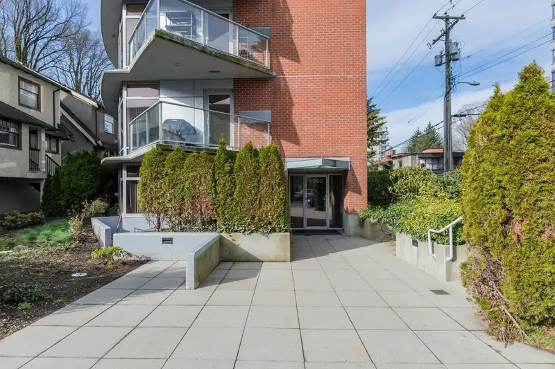 902 2965 FIR STREET - photo 2 of 25