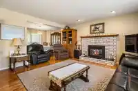4629 239 STREET - thumbnail 7