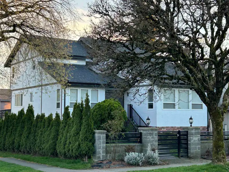 1544 W 68TH AVENUE - photo 2 of 34