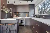 101 2135 ARGYLE AVENUE - thumbnail 16