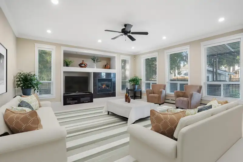 14225 69A AVENUE - photo 2 of 24