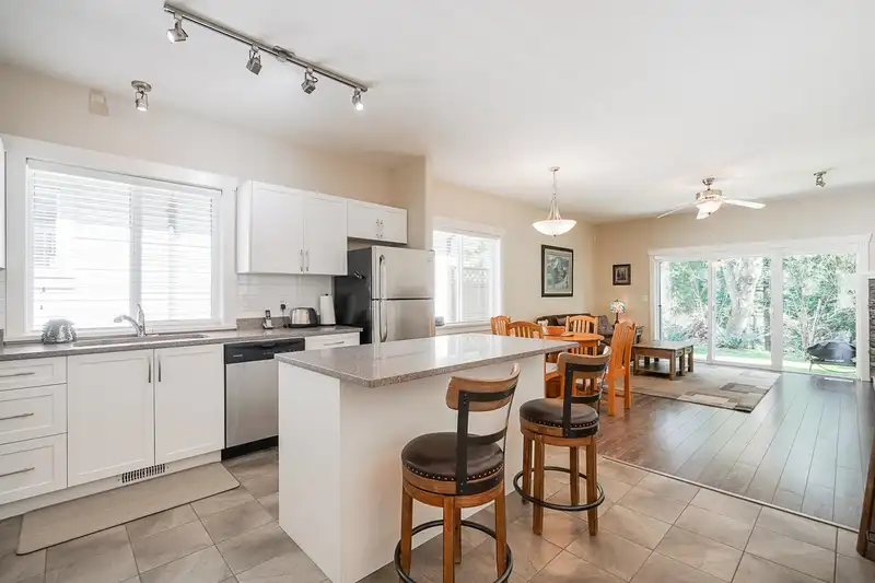 4 11540 GLACIER DRIVE - photo 3 of 37