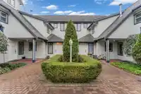 8 4890 48 AVENUE - thumbnail 3