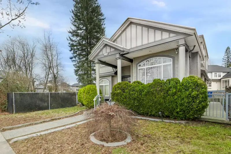 2898 STATION ROAD - photo 2 of 39