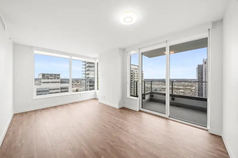 2407 8189 CAMBIE STREET - photo 2 of 39