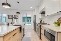 102 3503 GISLASON AVENUE - thumbnail 12