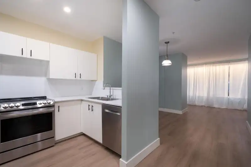 310 1177 HORNBY STREET - photo 3 of 34