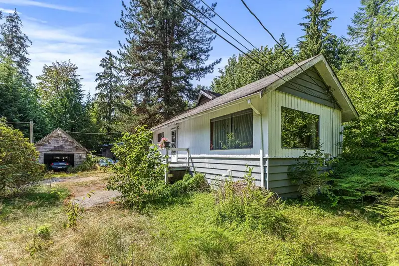 11167 284TH STREET - photo 1 of 14