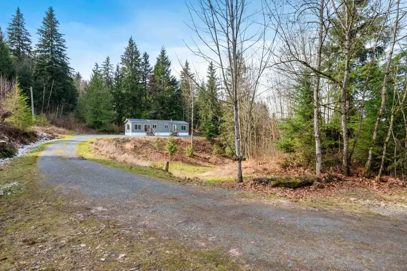 6650 HINKLEY ROAD - photo 1 of 30