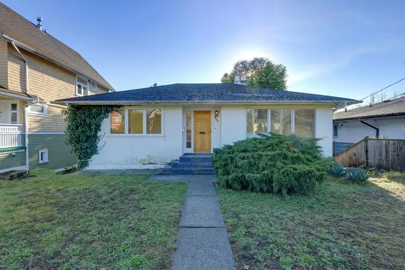 509 E KEITH ROAD - photo 2 of 33