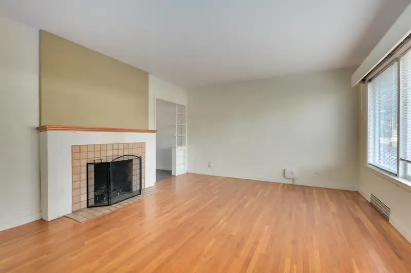 509 E KEITH ROAD - photo 3 of 33