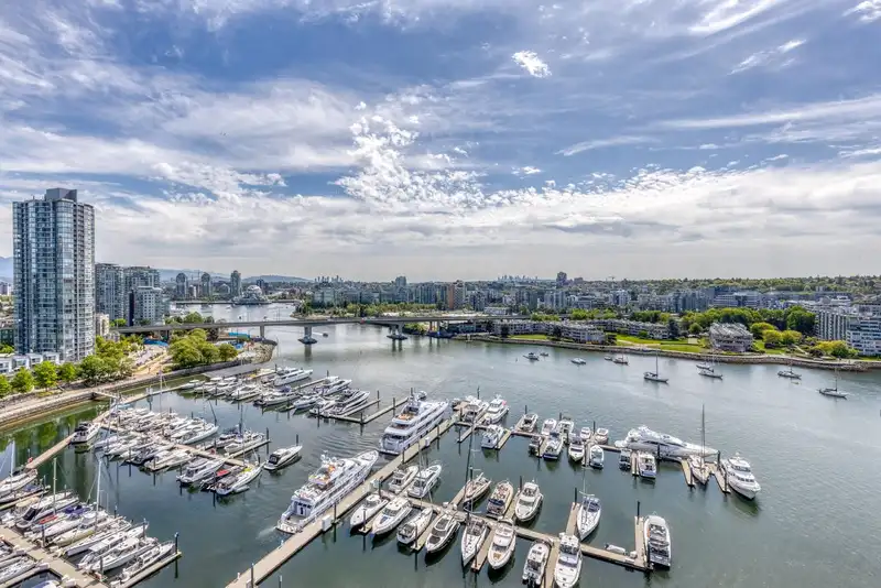 2101 1228 MARINASIDE CRESCENT - photo 1 of 32