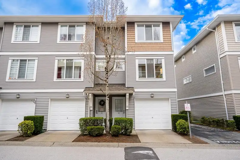 34 15155 62A AVENUE - photo 1 of 30