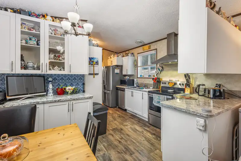 18 3942 COLUMBIA VALLEY ROAD - photo 1 of 29