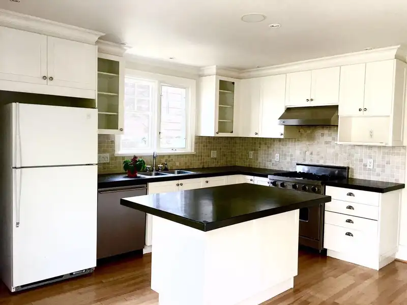 4633 W 4TH AVENUE - photo 4 of 21