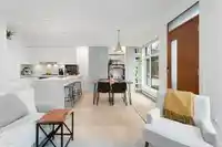 705 VICTORIA DRIVE - thumbnail 2