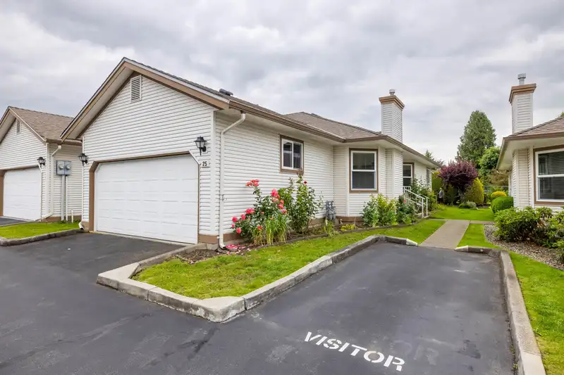 25 27435 29A AVENUE - photo 1 of 40