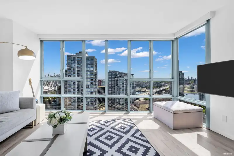 2802 930 CAMBIE STREET - photo 2 of 38