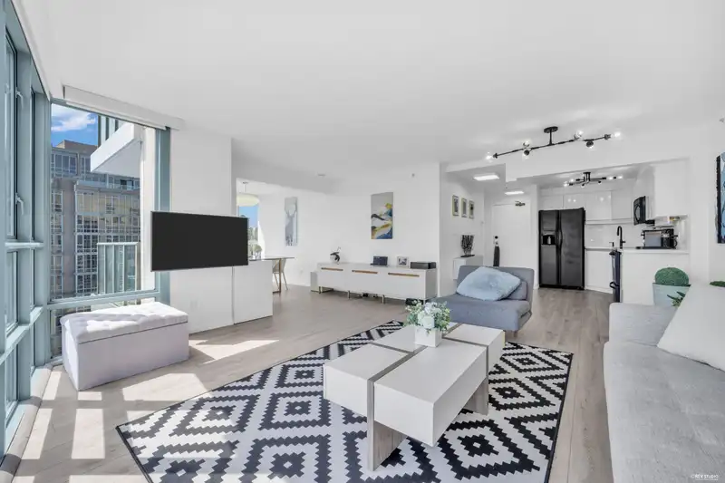 2802 930 CAMBIE STREET - photo 3 of 38