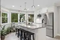 3331 197A STREET - thumbnail 9