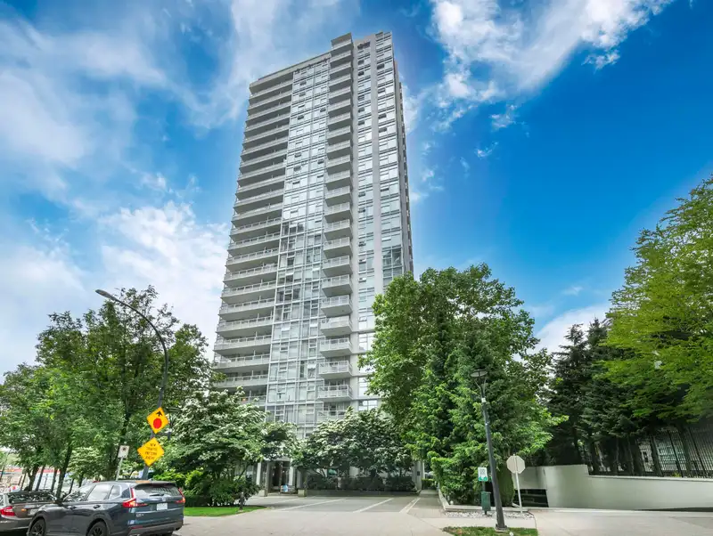 1006 2289 YUKON CRESCENT - photo 1 of 30