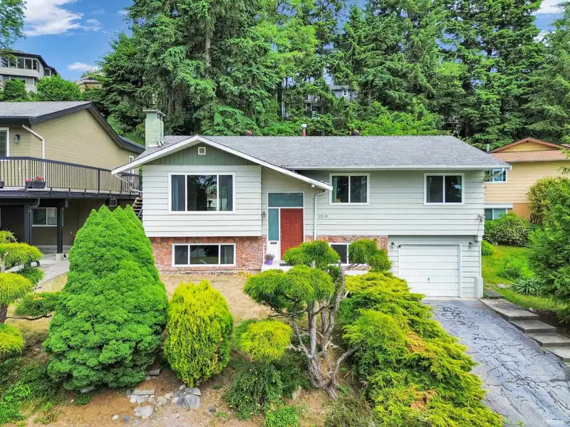 2519 PENSHURST COURT - photo 1 of 40
