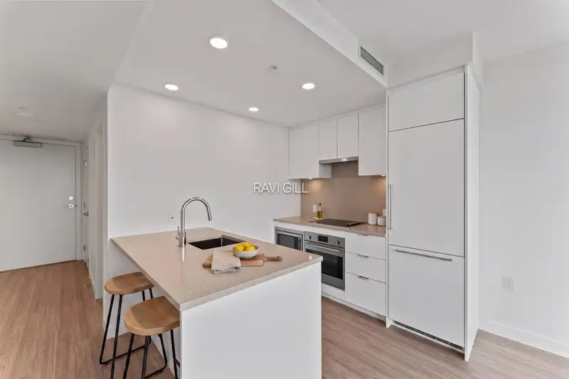 1003 13675 107A AVENUE - photo 1 of 13