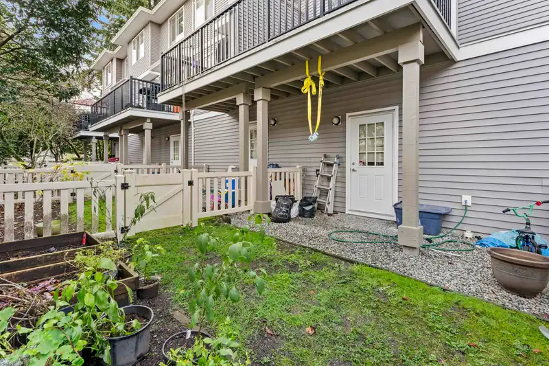 85 15155 62A AVENUE - photo 3 of 36