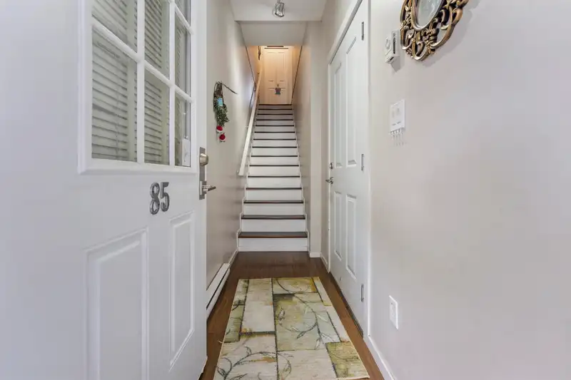 85 15155 62A AVENUE - photo 4 of 36