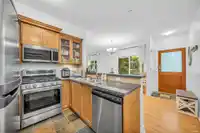 138 7388 MACPHERSON AVENUE - thumbnail 14