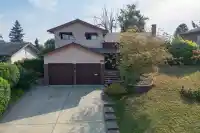 2272 BEVAN CRESCENT - thumbnail 1