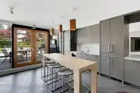 409 3220 CONNAUGHT CRESCENT - thumbnail 35