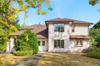 20711 90A AVENUE - thumbnail 1