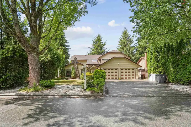 9955 149 STREET - photo 2 of 28