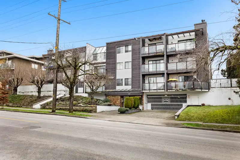 306 315 TENTH STREET - photo 1 of 29