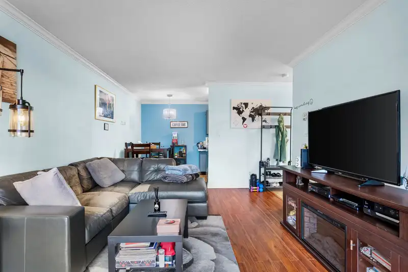 306 315 TENTH STREET - photo 4 of 29