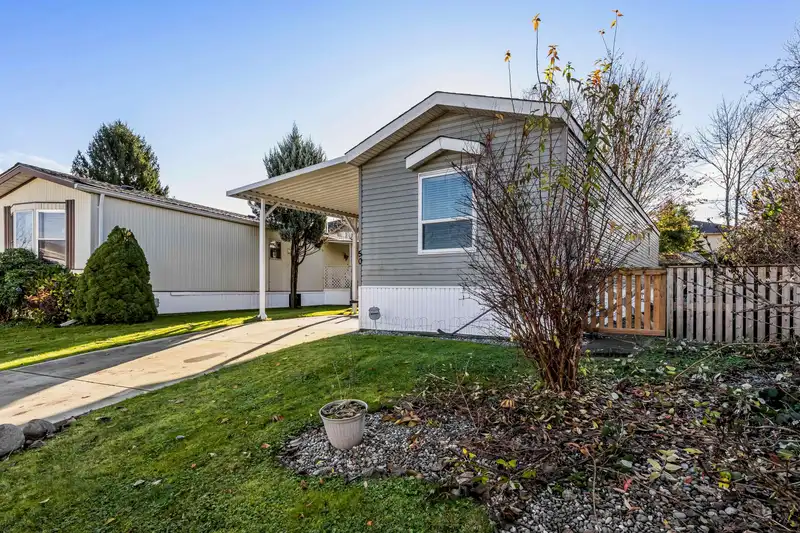 50 7610 EVANS ROAD - photo 2 of 23