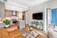 603 555 SYDNEY AVENUE - thumbnail 2