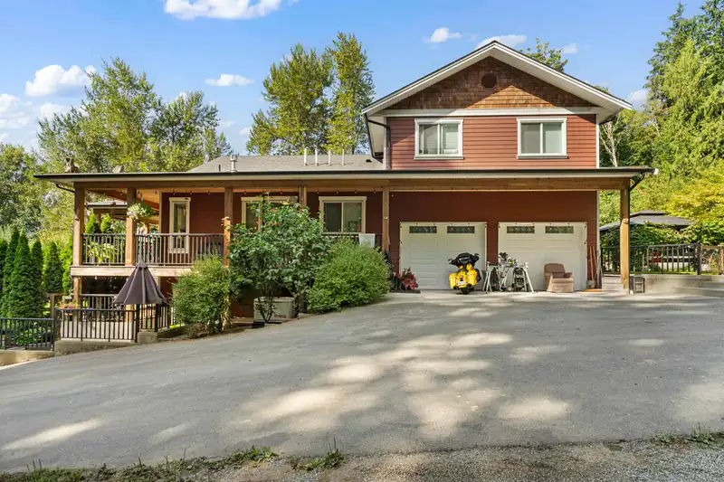 30957 GUNN AVENUE - photo 4 of 40