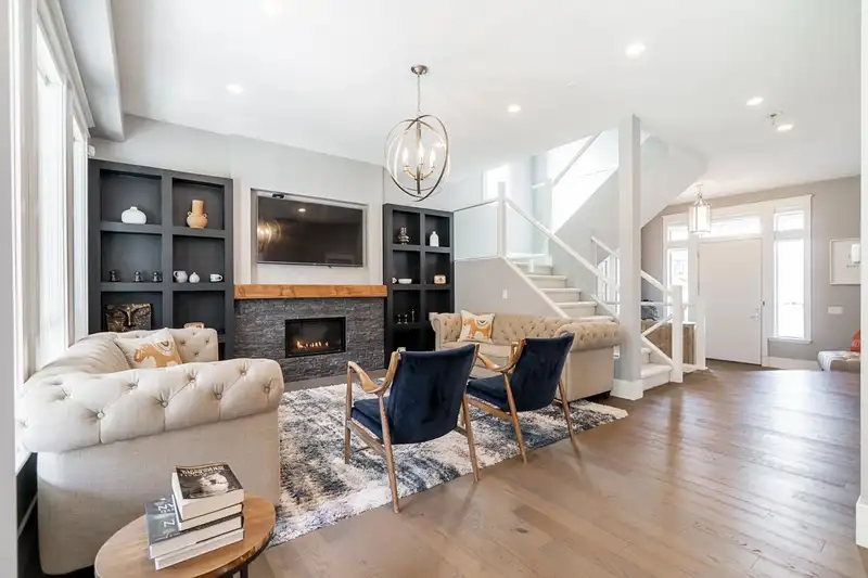 15708 MOUNTAIN VIEW DRIVE - photo 4 of 40