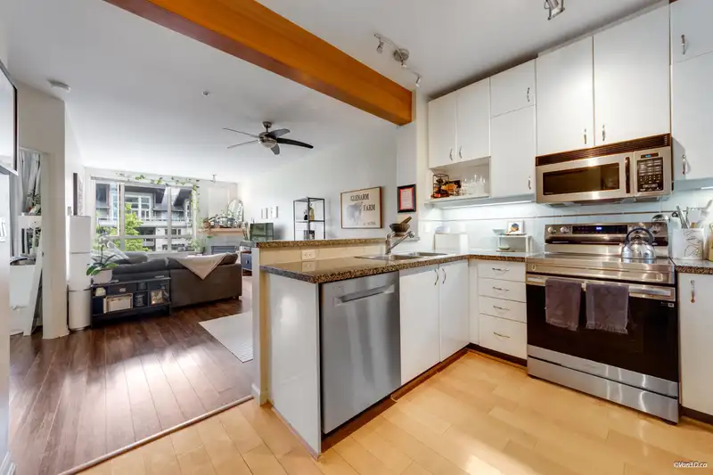 319 580 RAVEN WOODS DRIVE - photo 4 of 27